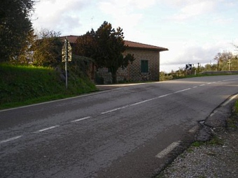 The crossing of Palazzlo between the two house